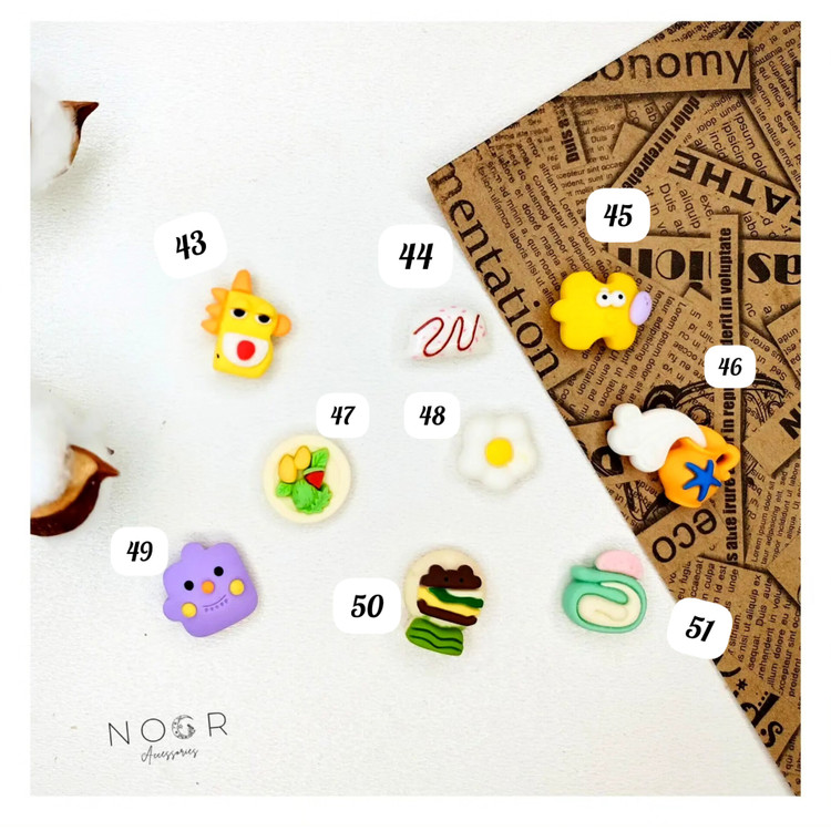 استیکر برجسته پشت گوشی